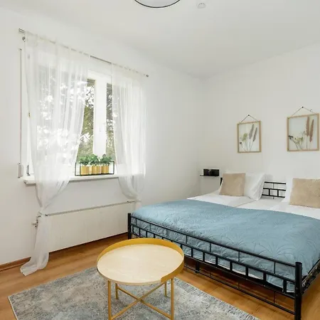 Beautiful House With Balcony, Ideal For Families By Renters * Poznań