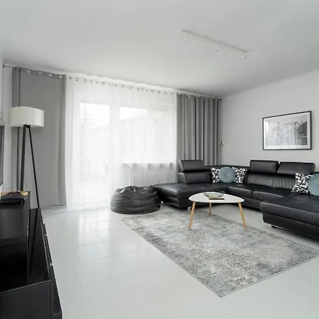 Σπίτι διακοπών Beautiful House With Balcony, Ideal For Families By Renters